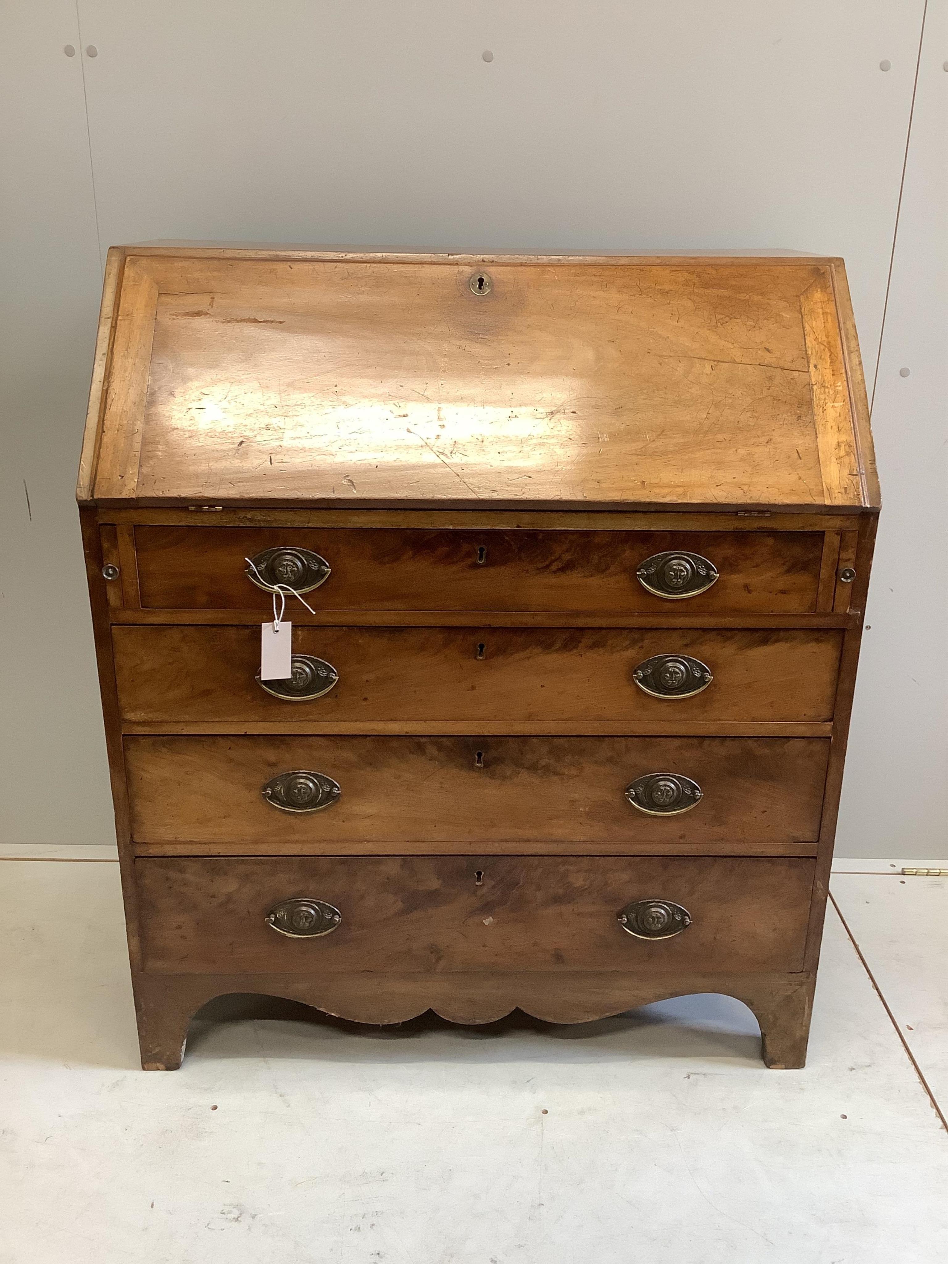 A Georgian walnut bureau, width 92cm, depth 51cm, height 107cm